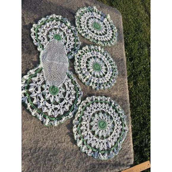 Vtg Hand-Crocheted White & Green Doily Set Granny Core Cottage Core Set of 4