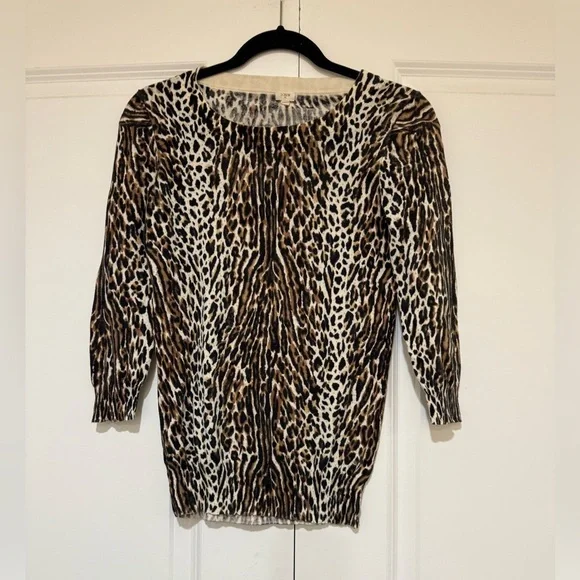J. Crew Animal Print Crew Neck Sweater 💯% cotton sz XS