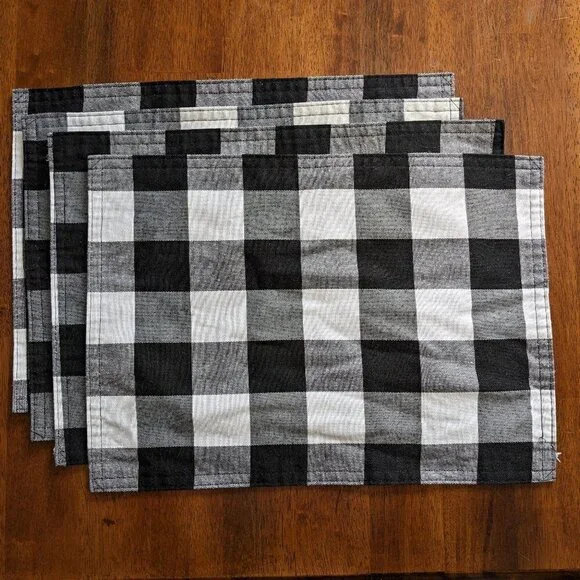 Buffalo Check Placemats & Table Runner Black & White