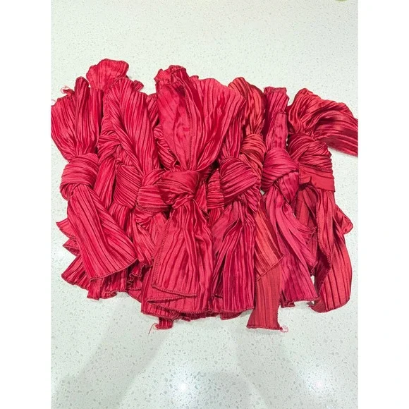 Set of 12 Red Satin Pleated Napkins‎