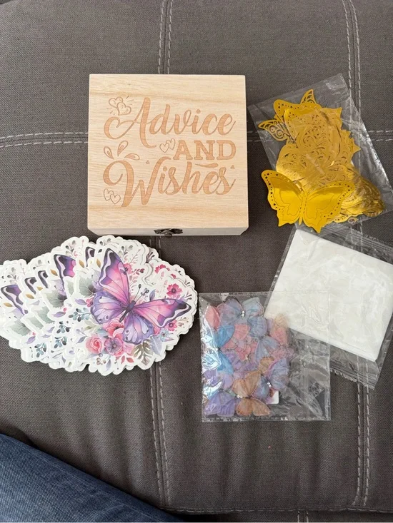 Baby shower advice and Wishes Wooden Keepsake Box with Butterfly Card Set