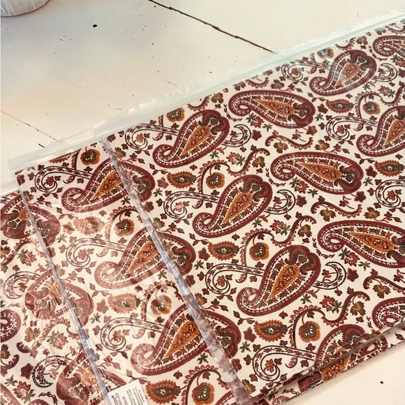 Longaberger Chelsea Paisley 6 Placemats - New!