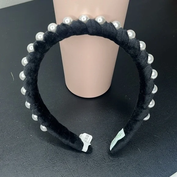 Little Girls Headband NWT Frogsac Black with Pearls