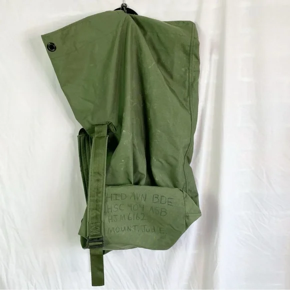 US Army Green Nylon Duffle Bag Seabag Padded Straps Vintage Y2K