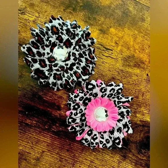 BUNDLE: Boutique, 2 little girls flower hair clips