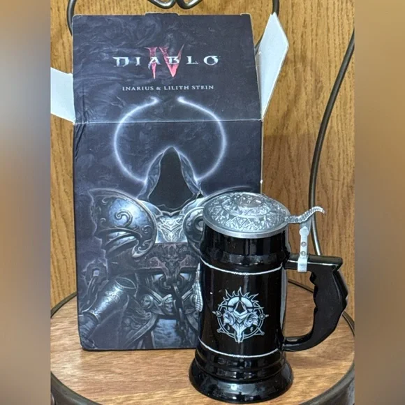 Diablo IV Inarius & Lilith Stein Mug