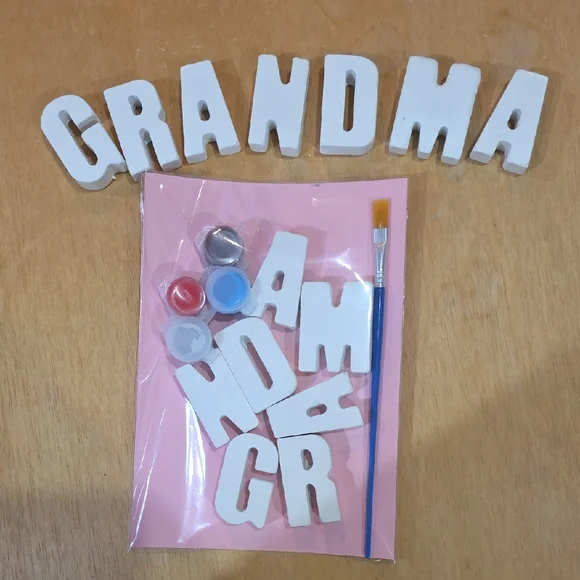 DIY “GRANDMA” Craft Kit – Paint Your Own Letter Set | Handmade Gift