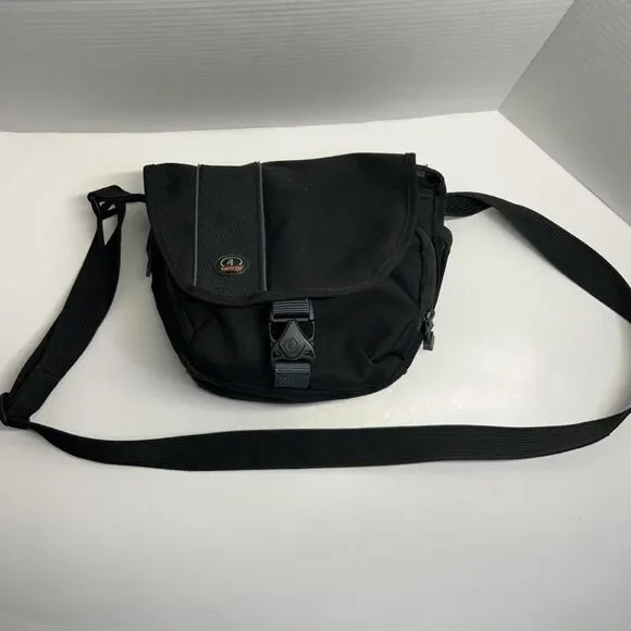 Tamrac Rally 2 3442 Padded D-SLR Camera Bag, 2 Lens, Zipper Front Pocket