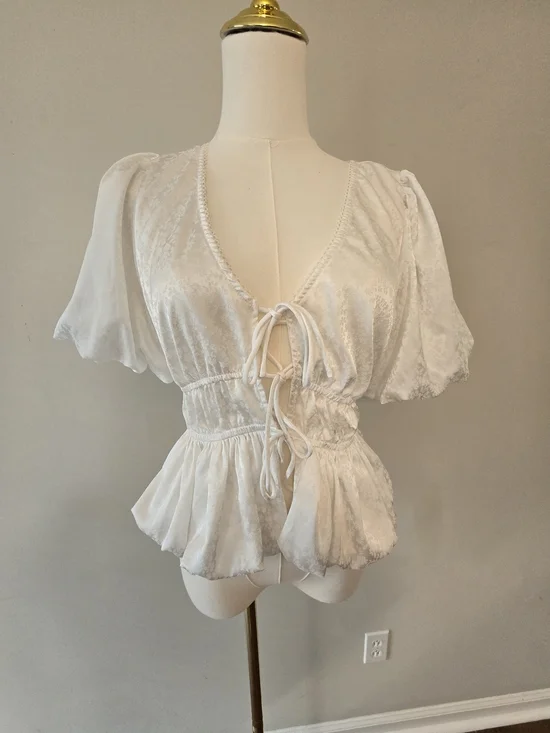 Astr White Lace-Up Peplum Top with Puff Sleeves