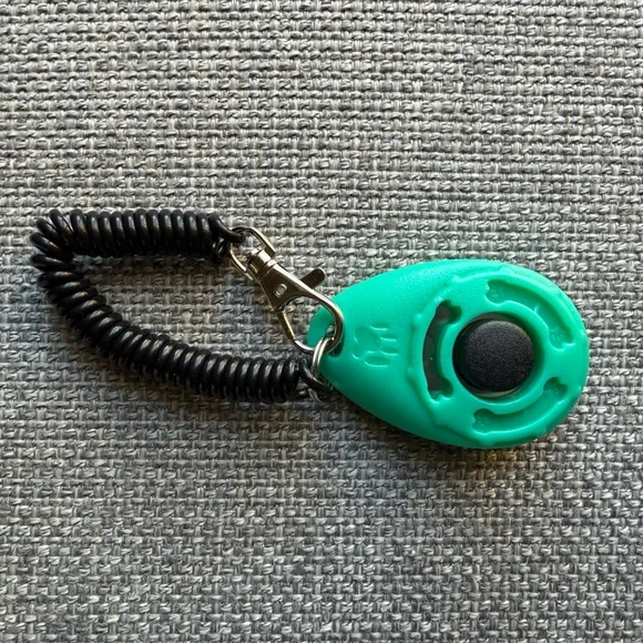 Pet Dog Cat Training Clicker with Wrist Strap 🌿