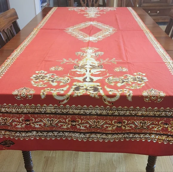 Hand made SIGNED Elegant Red and Gold Tablecloth Indonesia (203 rl1) 36