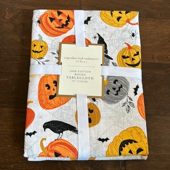 Cupcakes & Cashmere Halloween Tablecloth Pumpkin Crows Spiderweb 70” Round