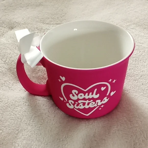 SOUL SISTERS W/ BESTIES FOR LIFE TAG! NEW! Pink Ceramic Mug with White Bow