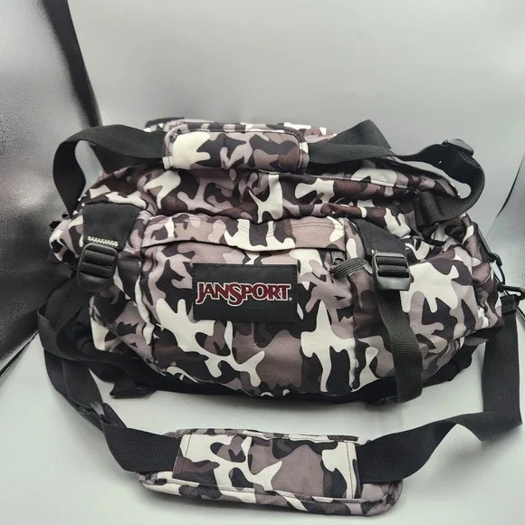 Jansport Camo Duffel Bag 20″‎ × 12″ Weekend Travel Gym Shoulder Strap
