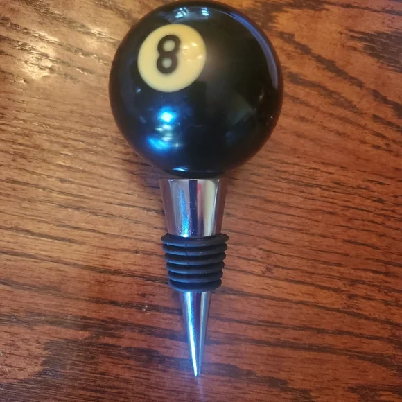 Black 8-Ball Bottle Stopper - Classic Pool Ball Design