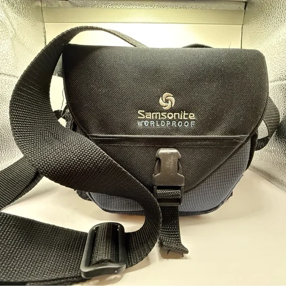 🔴 Samsonite Black Camara Bag