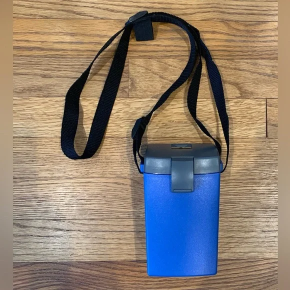 Witz Lightweight Waterproof Shutter Case with Lanyard - Blue