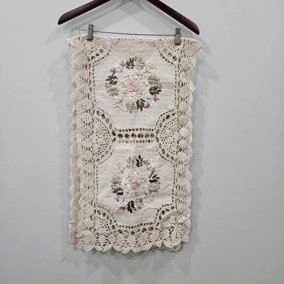 Crochet Floral Table Runner Embroidered Kitchen Home Dining Neutral Cottagecore