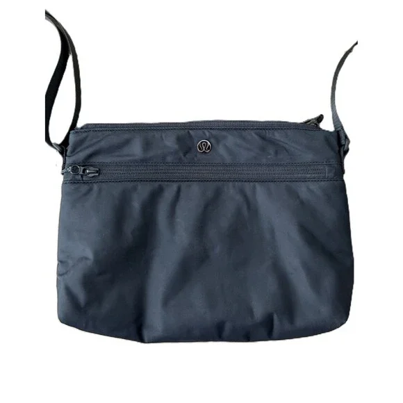 Lululemon Black Nylon Crossbody Bag - Sleek Travel & Athleisure Purse