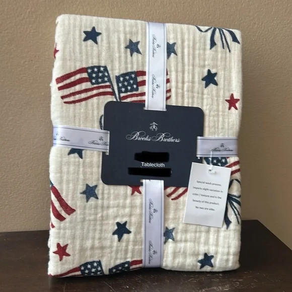 Brooks Brothers Americana Tablecloth 60”x 84” July 4th Flag Stars Stripes New