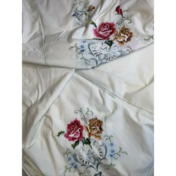 Vintage Tablecloth Embroidered Floral 80 X 60 Roses Romantic Cottage Core Fairy