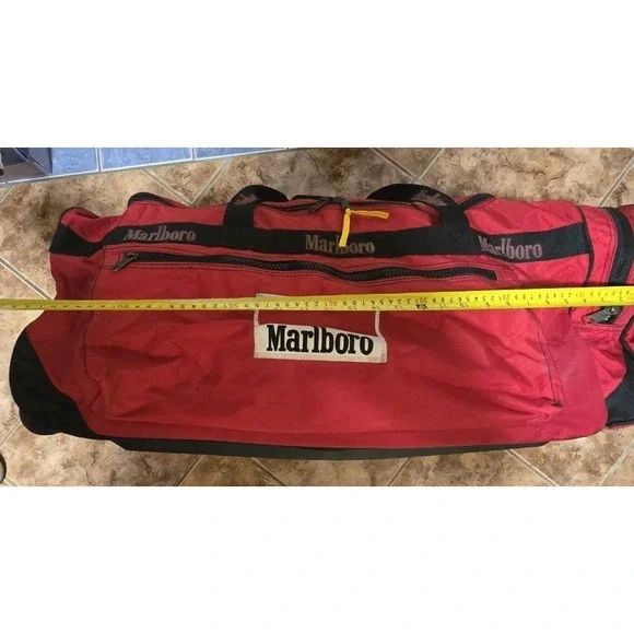 Vintage Marlboro Unlimited XL Rolling Duffle‎ Bag 36