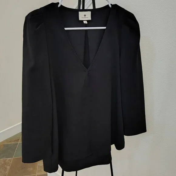 Tuckernuck Black Tetley Top Blouse