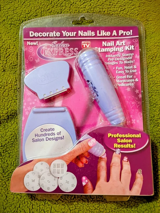 Express Nail Art Stamping Kit - Light Purple