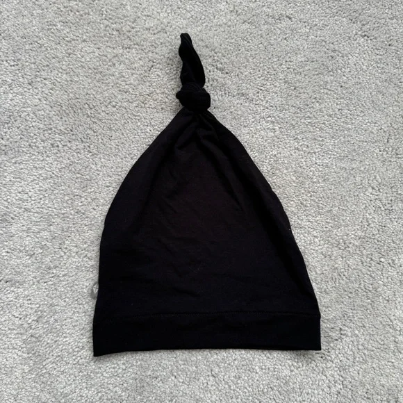 KYTE BABY Black Hat Size 6-12 Months