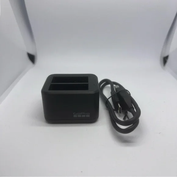 GoPro charger& USB cable (9/10/11/12)