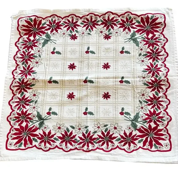 Christmas holiday cotton cloth napkins set of 4 red poinsettias white & green