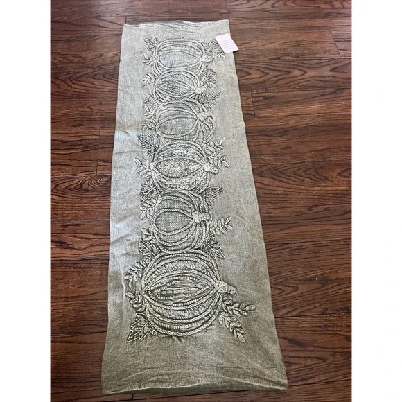 RACHEL ASHWELL THE FARMHOUSE TABLE RUNNER PUMPKINS GREEN 14 X 44 NWOT