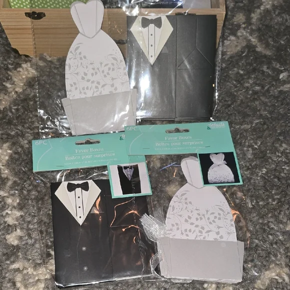 Elegant Wedding Favor Boxes - Black and White
