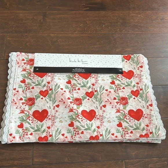 Nicole Miller New Valentines Day Set Of 4 Placemats Floral Roses Red Hearts Lace