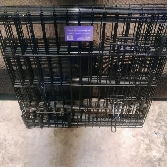 Black Metal Pet Crate