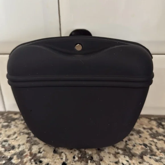 Top Paw Black Dog Treat Pouch