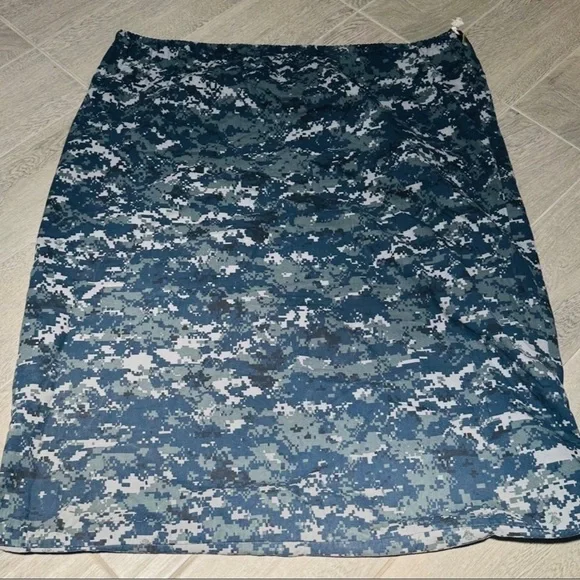 Large 36 Inch X 31 Inch USA Navy Drawstring Camo Bag