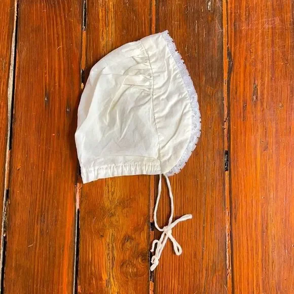 Handmade baby girl cotton lace bonnet
