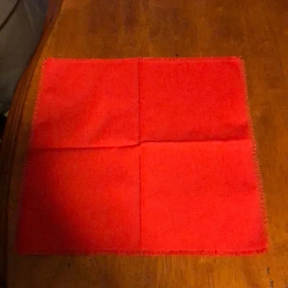 Set of 4 Thin Red Fabric Dinner/Placemat