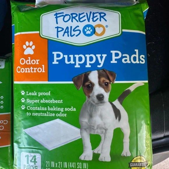 Forever 21 Odor Control Puppy Pads - White