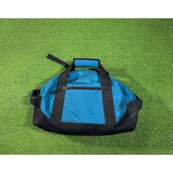 Vintage L.L. BEAN Duffle Bag Heavy Canvas Gym Bag Travel Carry On Weekender.