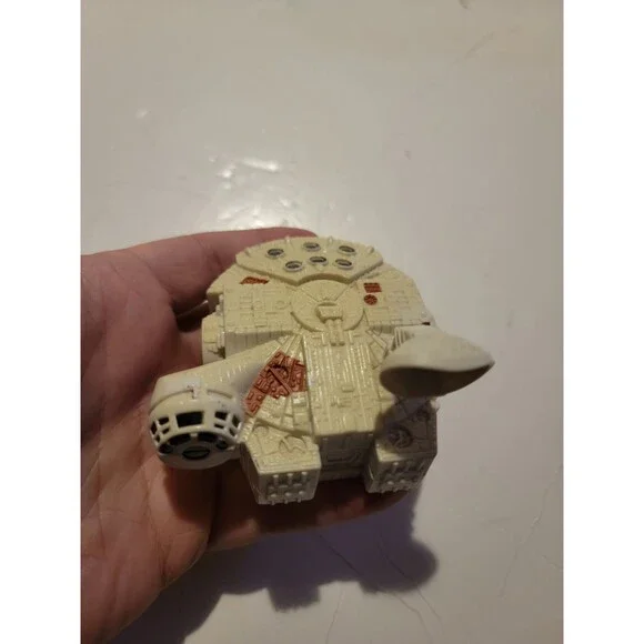 Burger King Toy a 'chunky' Millennium Falcon 2005 STAR WARS EPISODE 3 LFL