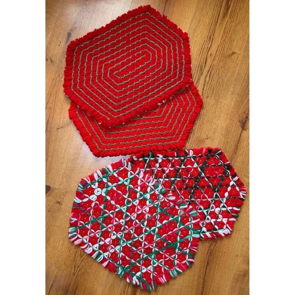 Vintage Handmade Loom Woven Christmas Placemats Red Green Crochet Reversible