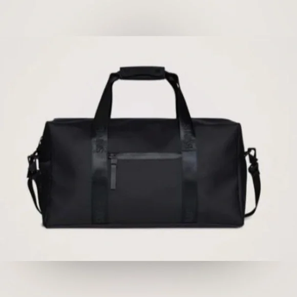 NWT Rains Trail Gym Bag Black Waterproof PU Fabric Mid Size