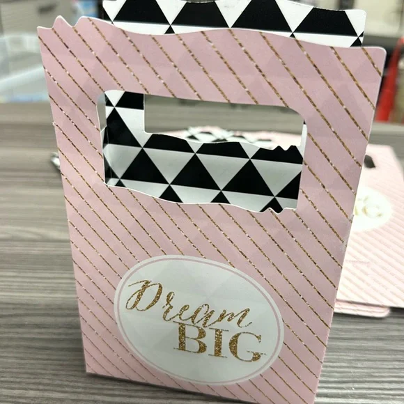Big Dot of Happiness Dream Big Follow Your Dreams treat box party favor box