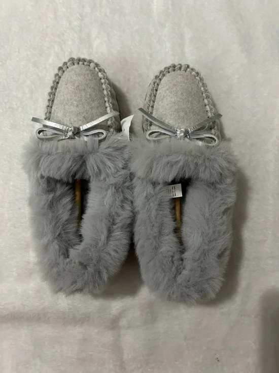 J. Crew Women’s sz 5 Gray Faux-Fur Moccasin Slippers NWT