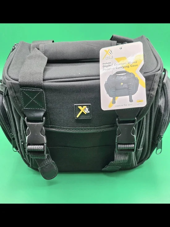 Deluxe Digital Camera/Video Padded Carrying Case - Medium NWT Xit. 2 Side Pocket