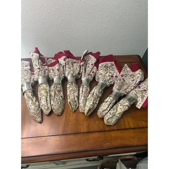 24 piece napkin and ring set