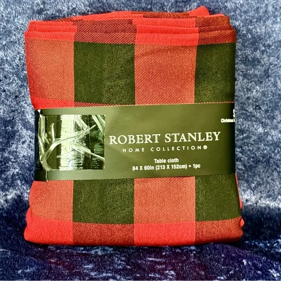Robert Stanley Home Collection Tablecloth‎ Black & Red Buffalo Check 84