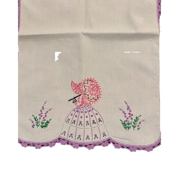 Embroidered Lady Pink Table Runner Purple Crocheted Edge Vintage linen 13.5 x 40